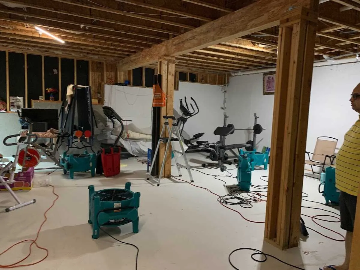 Basement drying equipment setup for Structural Drying in Chalco